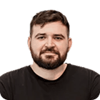 Роман Фамилия